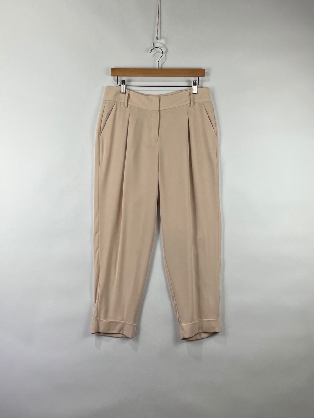 Jennifer Lopez Pleated Tapered Pants Relaxed Fit High Rise Cuffed Hem Size 8